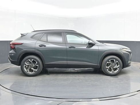 New 2026 Chevrolet Trax LT FWD image 15