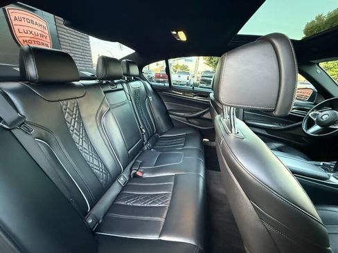 Used 2018 BMW 540i RWD image 35