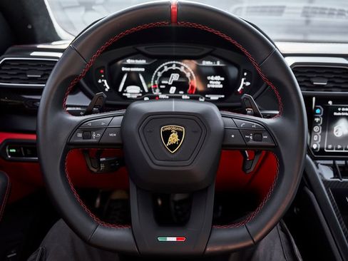 Used 2024 Lamborghini Urus S AWD/4WD image 57
