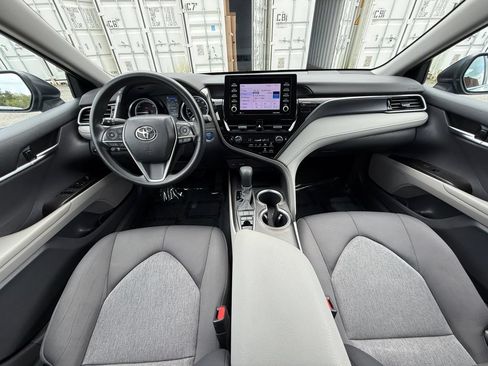 Used 2022 Toyota Camry LE FWD image 24