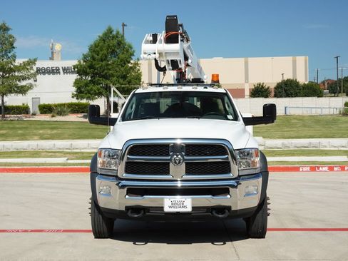 Used 2015 RAM 5500 SLT w/ Quick Order Package 29G SLT AWD/4WD image 2