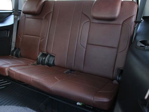 Used 2020 Chevrolet Tahoe Premier w/ Premier Plus Edition image 8