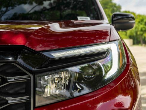 Used 2025 Honda Ridgeline TrailSport image 11