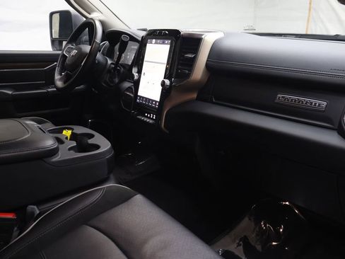 Used 2024 RAM 2500 Laramie w/ Safety Group AWD/4WD image 10