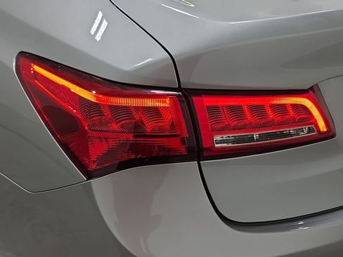Used 2018 Acura TLX V6 w/ Technology Package FWD image 32