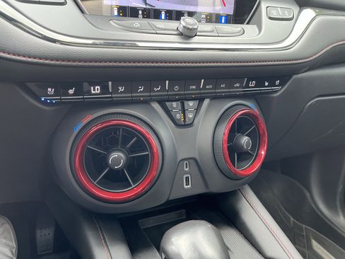 Used 2021 Chevrolet Blazer RS w/ Enhanced Convenience Package image 22