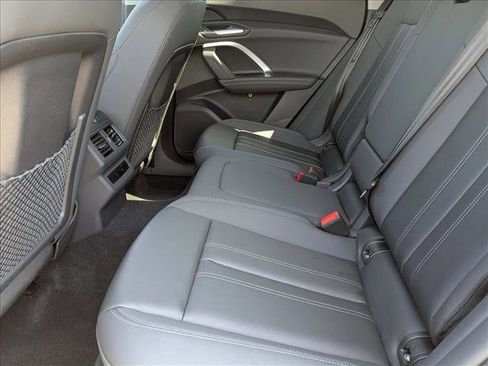 Certified 2025 Audi Q5 Premium w/ Convenience Package AWD/4WD image 18