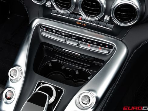 Used 2019 Mercedes-Benz AMG GT Roadster image 30