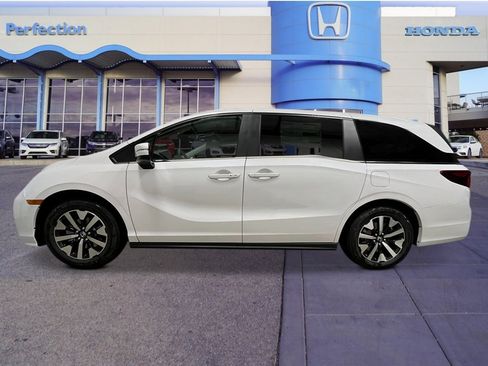 New 2026 Honda Odyssey EX-L image 2