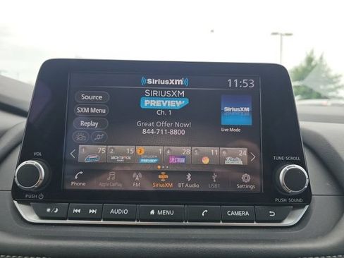 Used 2025 Nissan Rogue SV FWD image 36