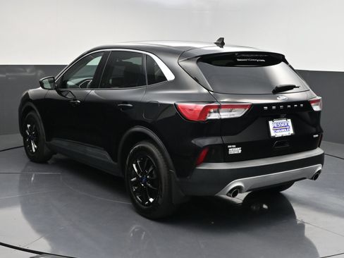 Used 2020 Ford Escape SE FWD image 6