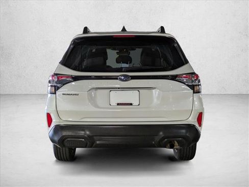 Used 2025 Subaru Forester Premium w/ Convenience Package #1 AWD/4WD image 6