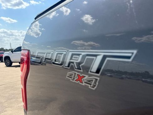 Used 2018 Ford F150 XLT w/ Equipment Group 302A Luxury AWD/4WD image 36