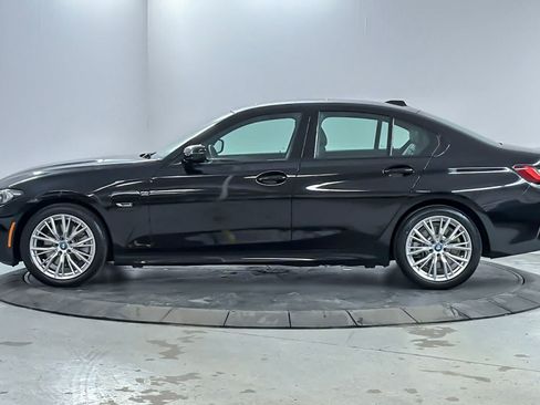 Used 2023 BMW 330e w/ Premium Package RWD image 5