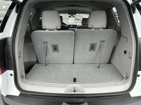 Certified 2020 GMC Acadia SLT image 10