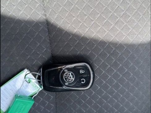 Used 2018 Buick Encore Preferred image 32