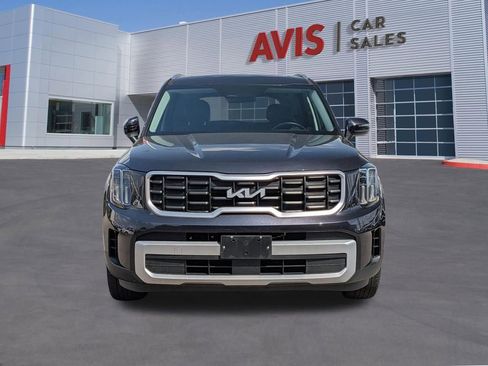 Used 2025 Kia Telluride S FWD image 2