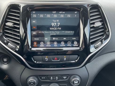 Used 2020 Jeep Cherokee Limited w/ Trailer Tow Group image 12