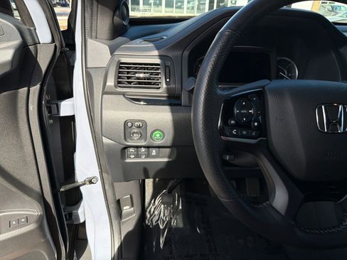 Used 2022 Honda Passport Elite image 14