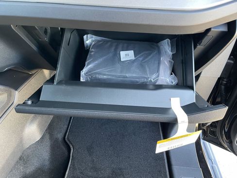 New 2025 Ford Bronco Outer Banks w/ Sasquatch Package image 32