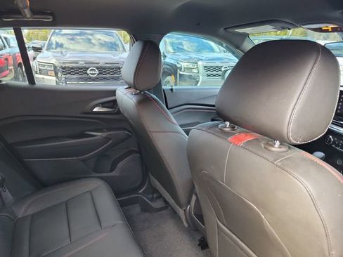 Used 2025 Chevrolet Trax RS w/ Driver Confidence Package image 29