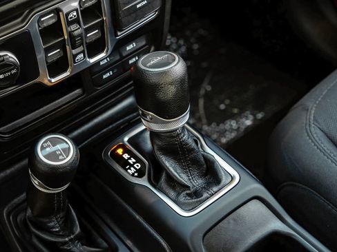 Used 2021 Jeep Gladiator Sport AWD/4WD image 20