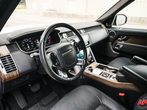 Used 2018 Land Rover Range Rover HSE image 3