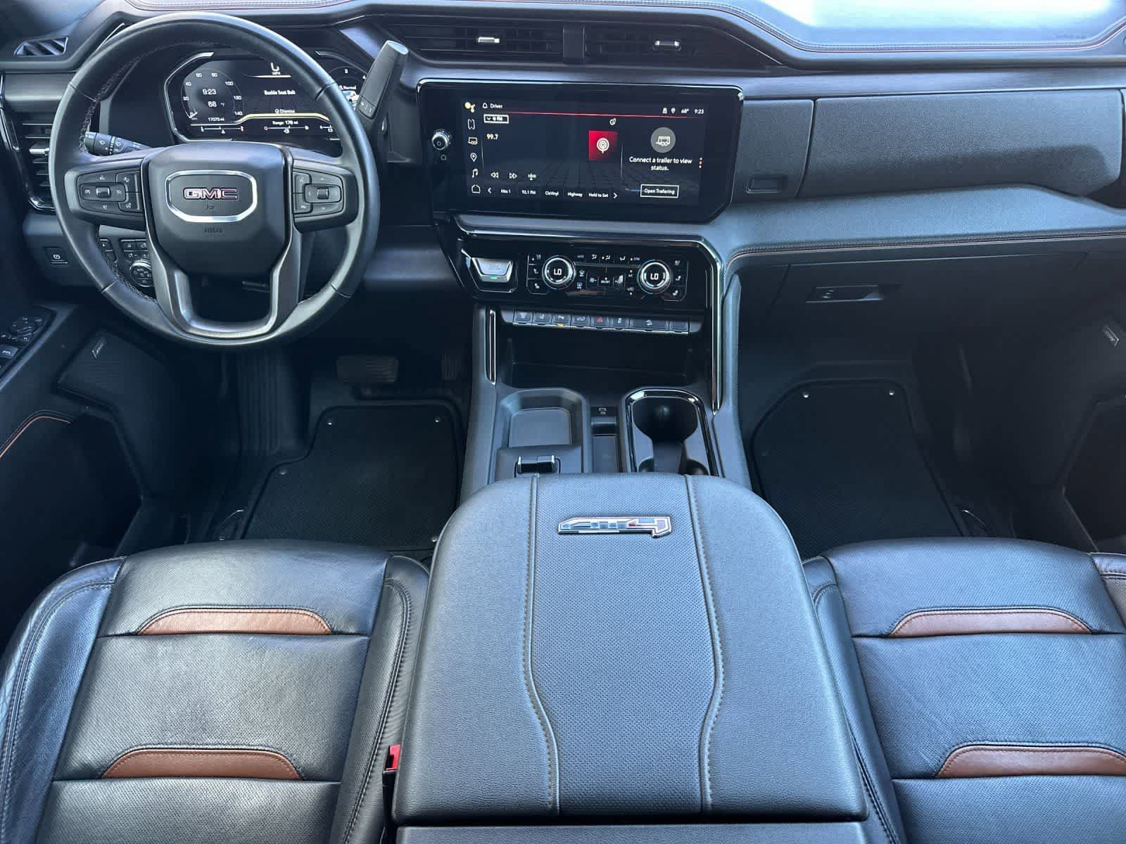 Used 2024 GMC Sierra 3500 AT4 w/ AT4 Premium Plus Package AWD/4WD image 3