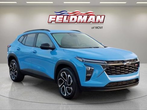 Used 2024 Chevrolet Trax RS w/ Driver Confidence Package FWD image 8