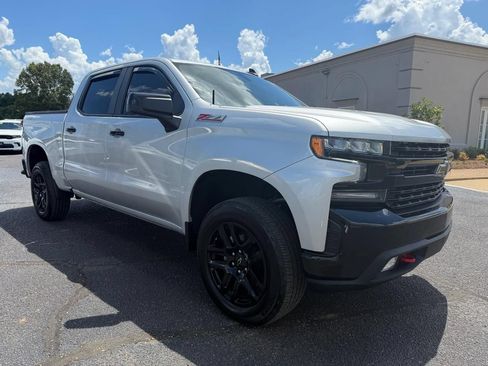 Used 2021 Chevrolet Silverado 1500 LT Trail Boss w/ Bed Protection Package AWD/4WD image 3