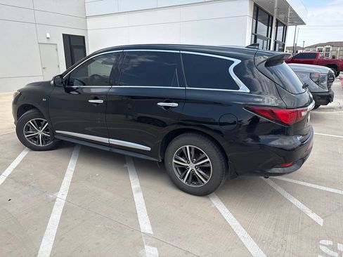 Used 2019 INFINITI QX60 Pure FWD image 2