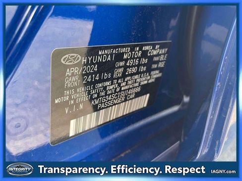 Used 2025 Genesis G70 2.5T w/ Sport Prestige Package image 19