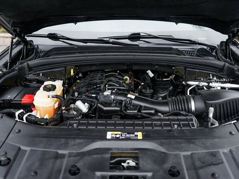 Used 2021 Jeep Grand Cherokee L Limited RWD image 13