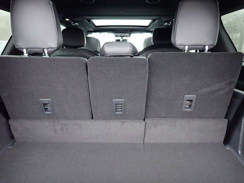 New 2025 Lincoln Navigator Reserve w/ Jet Appearance Package image 12