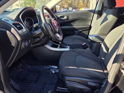 Used 2018 Jeep Compass Sport image 9