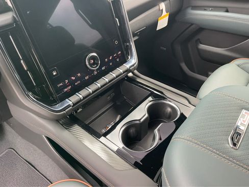 Used 2026 GMC Yukon AT4 w/ AT4 Premium Plus Package AWD/4WD image 17