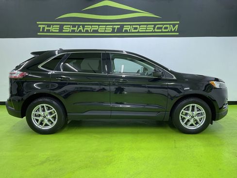 Used 2024 Ford Edge SEL image 11