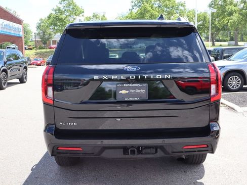 Used 2025 Ford Expedition Active AWD/4WD image 38