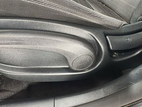 Used 2018 Kia Sportage LX image 11