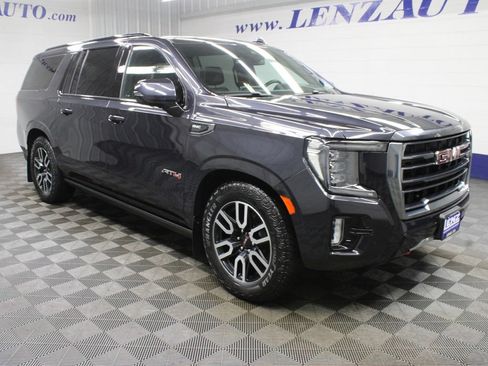 Used 2024 GMC Yukon XL AT4 w/ AT4 Premium Plus Package AWD/4WD image 3