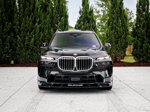 Used 2025 BMW ALPINA XB7 AWD/4WD image 3