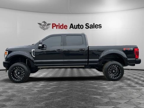 Used 2022 Ford F250 Lariat w/ Lariat Ultimate Package AWD/4WD image 4