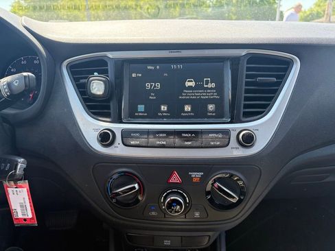 Used 2021 Hyundai Accent SEL FWD image 8