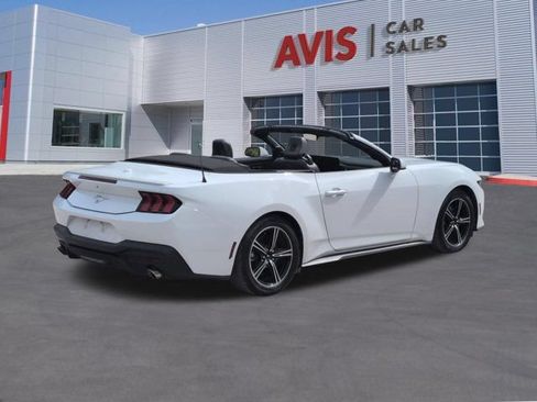 Used 2025 Ford Mustang Premium RWD image 6