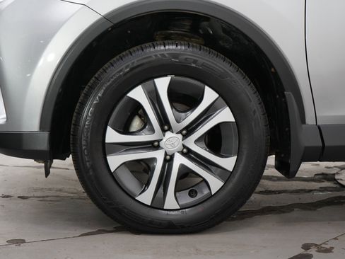 Used 2017 Toyota RAV4 LE w/ All Weather Liner Package AWD/4WD image 27
