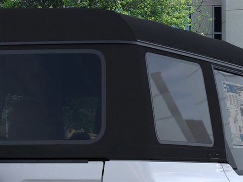 New 2025 Ford Bronco 4-Door image 25