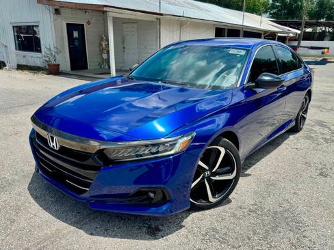Used 2022 Honda Accord Sport image 3