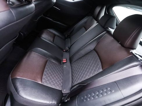 Used 2019 Toyota C-HR Limited FWD image 45