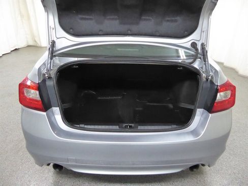 Used 2015 Subaru Legacy 3.6R Limited image 34