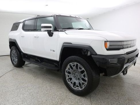 Used 2025 GMC Hummer EV 3X image 2